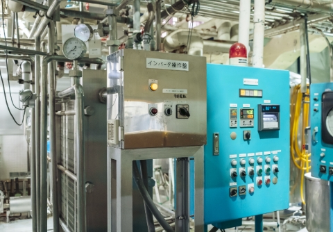 130℃2秒間の加熱殺菌 - A2牛乳の安全な殺菌処理